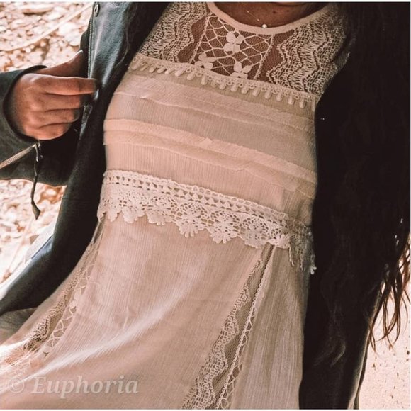 SALE A'reve handmade lace detailed asymmetric dress cream - Picture 3 of 8